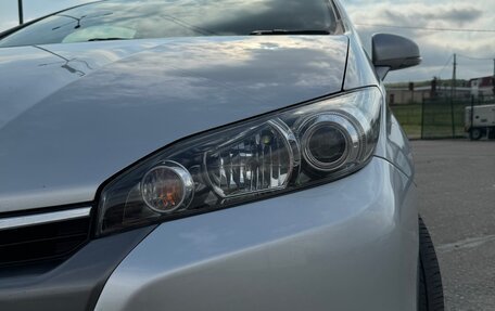 Toyota Wish II, 2012 год, 1 790 000 рублей, 10 фотография