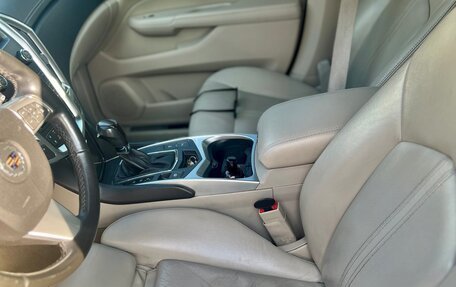 Cadillac SRX II рестайлинг, 2010 год, 1 400 000 рублей, 13 фотография