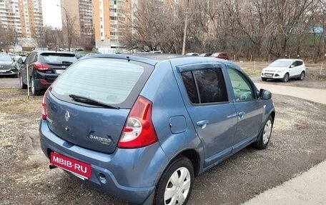 Renault Sandero I, 2011 год, 650 000 рублей, 2 фотография