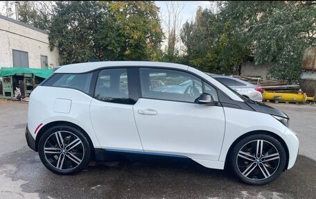 BMW i3 I01 рестайлинг, 2015 год, 1 590 000 рублей, 2 фотография