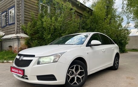 Chevrolet Cruze II, 2011 год, 670 000 рублей, 1 фотография