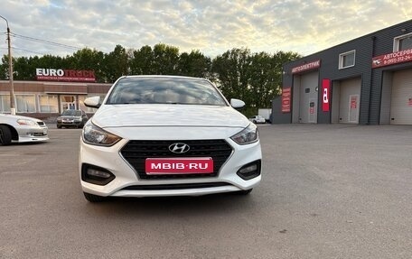 Hyundai Solaris II рестайлинг, 2019 год, 1 200 000 рублей, 1 фотография
