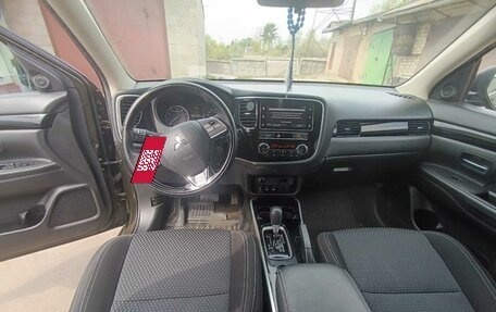 Mitsubishi Outlander III рестайлинг 3, 2019 год, 2 220 000 рублей, 5 фотография