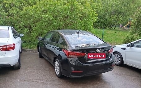 Hyundai Solaris II рестайлинг, 2018 год, 1 350 000 рублей, 2 фотография