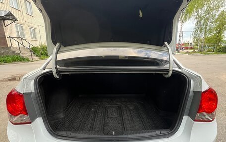 Chevrolet Cruze II, 2011 год, 670 000 рублей, 9 фотография