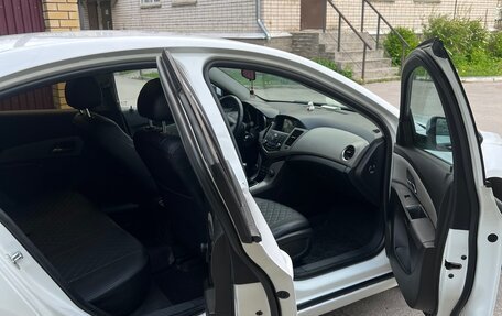 Chevrolet Cruze II, 2011 год, 670 000 рублей, 14 фотография