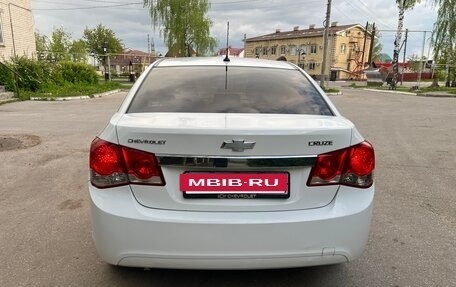 Chevrolet Cruze II, 2011 год, 670 000 рублей, 16 фотография
