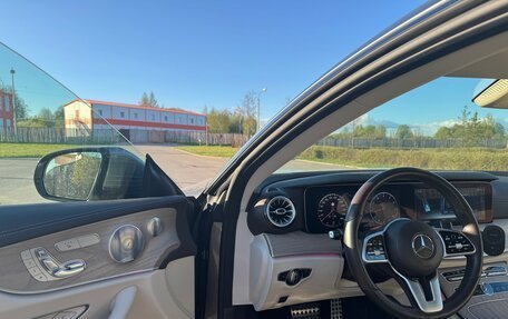 Mercedes-Benz E-Класс, 2018 год, 4 800 000 рублей, 10 фотография