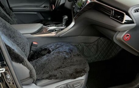 Toyota Camry, 2019 год, 3 250 000 рублей, 5 фотография