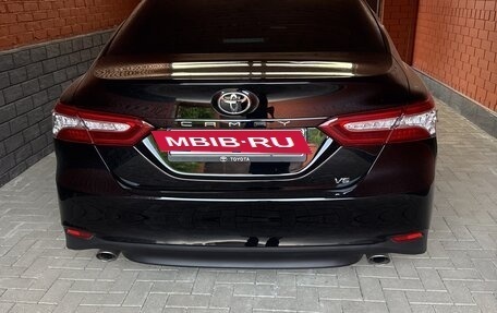 Toyota Camry, 2019 год, 3 250 000 рублей, 10 фотография