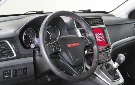 Haval H6, 2017 год, 1 330 000 рублей, 17 фотография