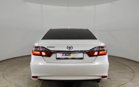 Toyota Camry, 2018 год, 2 611 000 рублей, 6 фотография