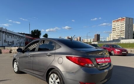 Hyundai Solaris II рестайлинг, 2016 год, 1 100 000 рублей, 3 фотография