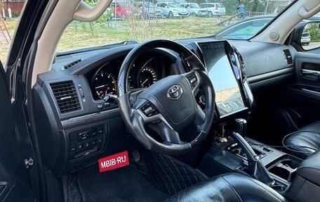 Toyota Land Cruiser 200, 2013 год, 4 000 000 рублей, 4 фотография