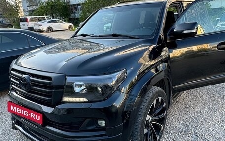 Toyota Land Cruiser 200, 2013 год, 4 000 000 рублей, 3 фотография