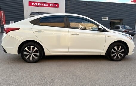 Hyundai Solaris II рестайлинг, 2019 год, 1 200 000 рублей, 4 фотография