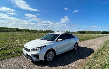 KIA Cerato IV, 2019 год, 1 650 000 рублей, 2 фотография