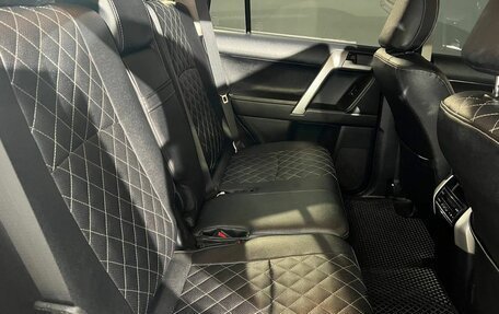 Toyota Land Cruiser Prado 150 рестайлинг 2, 2018 год, 5 159 000 рублей, 8 фотография