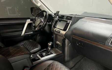 Toyota Land Cruiser Prado 150 рестайлинг 2, 2018 год, 5 159 000 рублей, 9 фотография