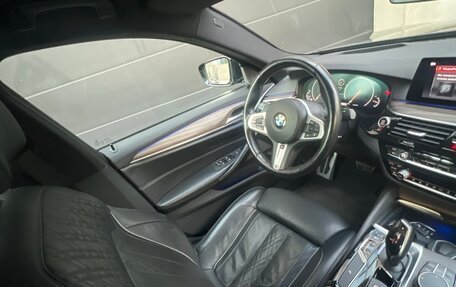 BMW 5 серия, 2018 год, 3 555 000 рублей, 2 фотография