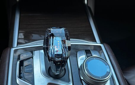BMW 7 серия, 2017 год, 3 300 000 рублей, 15 фотография