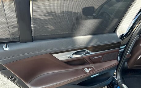 BMW 7 серия, 2017 год, 3 300 000 рублей, 26 фотография