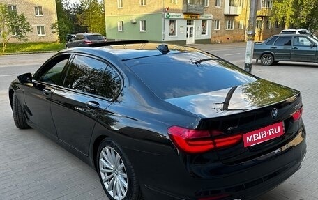 BMW 7 серия, 2017 год, 3 300 000 рублей, 12 фотография