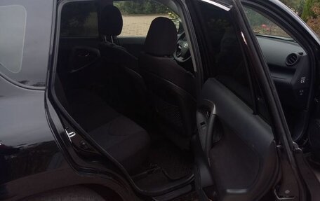 Toyota RAV4, 2010 год, 1 650 000 рублей, 7 фотография