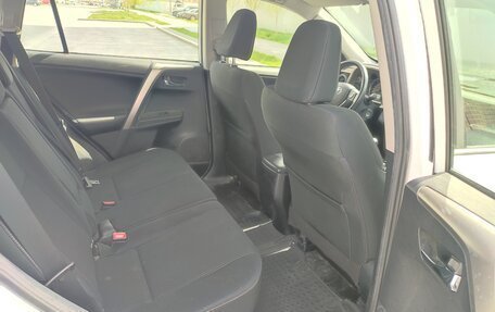Toyota RAV4, 2013 год, 2 000 000 рублей, 15 фотография