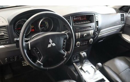 Mitsubishi Pajero IV, 2012 год, 1 699 000 рублей, 6 фотография
