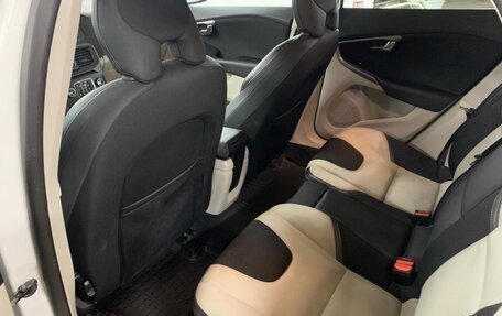Volvo V40 Cross Country I, 2014 год, 1 199 000 рублей, 19 фотография