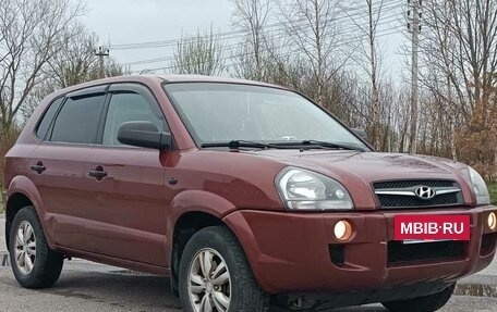 Hyundai Tucson III, 2008 год, 690 000 рублей, 2 фотография