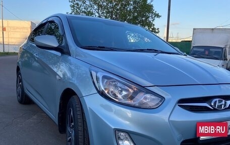 Hyundai Solaris II рестайлинг, 2011 год, 800 000 рублей, 2 фотография