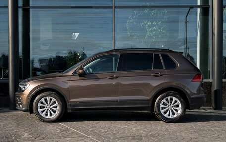 Volkswagen Tiguan II, 2019 год, 2 199 000 рублей, 6 фотография
