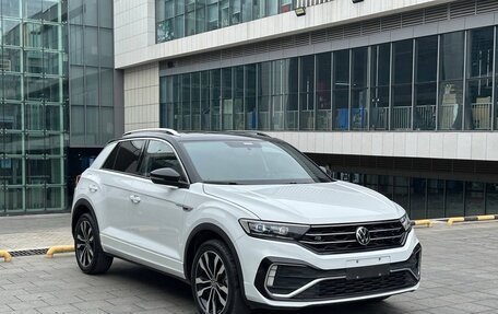 Volkswagen T-Roc I, 2021 год, 2 150 000 рублей, 3 фотография
