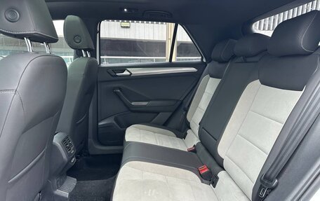 Volkswagen T-Roc I, 2021 год, 2 150 000 рублей, 16 фотография
