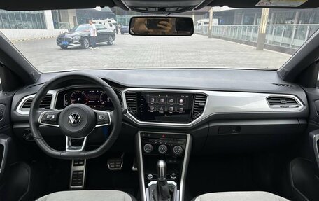 Volkswagen T-Roc I, 2021 год, 2 150 000 рублей, 13 фотография