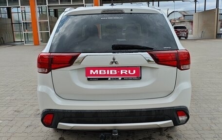 Mitsubishi Outlander III рестайлинг 3, 2016 год, 1 750 000 рублей, 8 фотография
