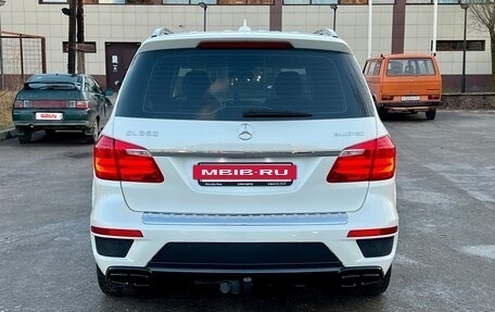 Mercedes-Benz GL-Класс, 2015 год, 4 200 000 рублей, 18 фотография