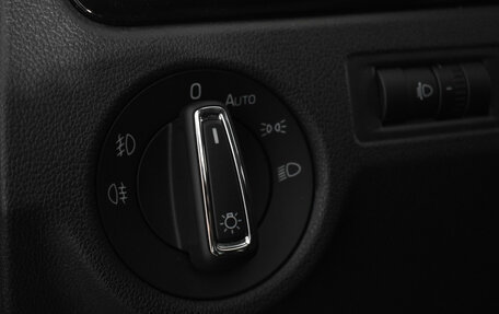 Skoda Rapid I, 2018 год, 1 350 000 рублей, 18 фотография