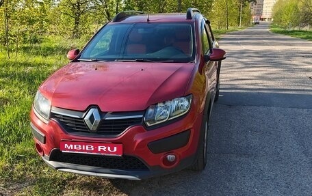 Renault Sandero II рестайлинг, 2016 год, 960 000 рублей, 1 фотография
