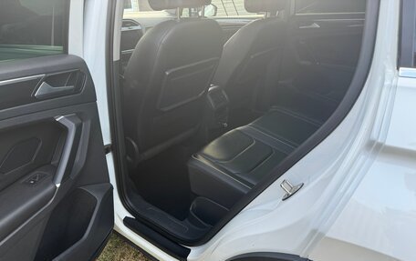 Volkswagen Tiguan II, 2018 год, 3 250 000 рублей, 15 фотография