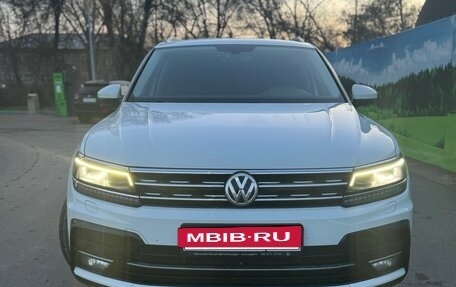 Volkswagen Tiguan II, 2018 год, 3 250 000 рублей, 2 фотография