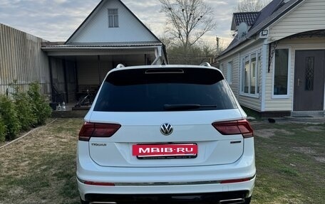Volkswagen Tiguan II, 2018 год, 3 250 000 рублей, 23 фотография