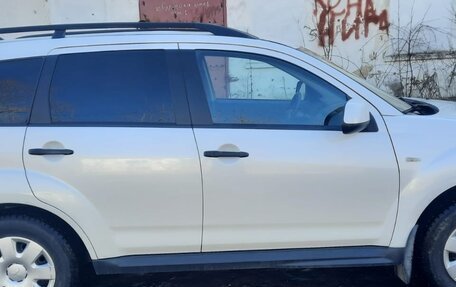 Mitsubishi Outlander III рестайлинг 3, 2011 год, 1 140 000 рублей, 6 фотография