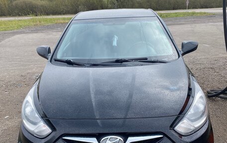 Hyundai Solaris II рестайлинг, 2014 год, 950 000 рублей, 4 фотография