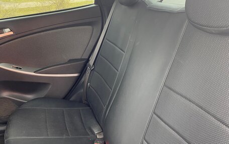 Hyundai Solaris II рестайлинг, 2014 год, 950 000 рублей, 9 фотография
