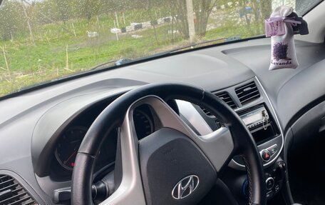 Hyundai Solaris II рестайлинг, 2014 год, 950 000 рублей, 13 фотография