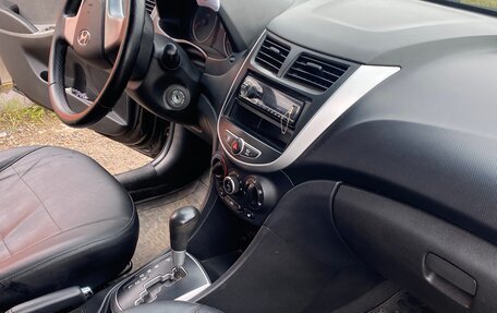 Hyundai Solaris II рестайлинг, 2014 год, 950 000 рублей, 15 фотография