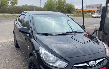 Hyundai Solaris II рестайлинг, 2014 год, 950 000 рублей, 3 фотография